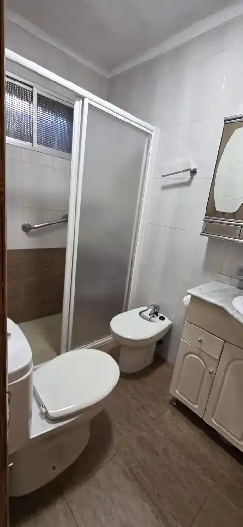 Badezimmer von Einfamilien-Reihenhaus zum Verkauf in Vélez-Málaga mit Klimaanlage