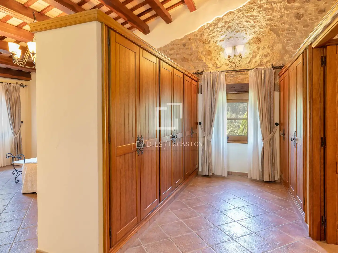 Country homes for sale in Breda  with Air Conditioner, Heating and Private garden