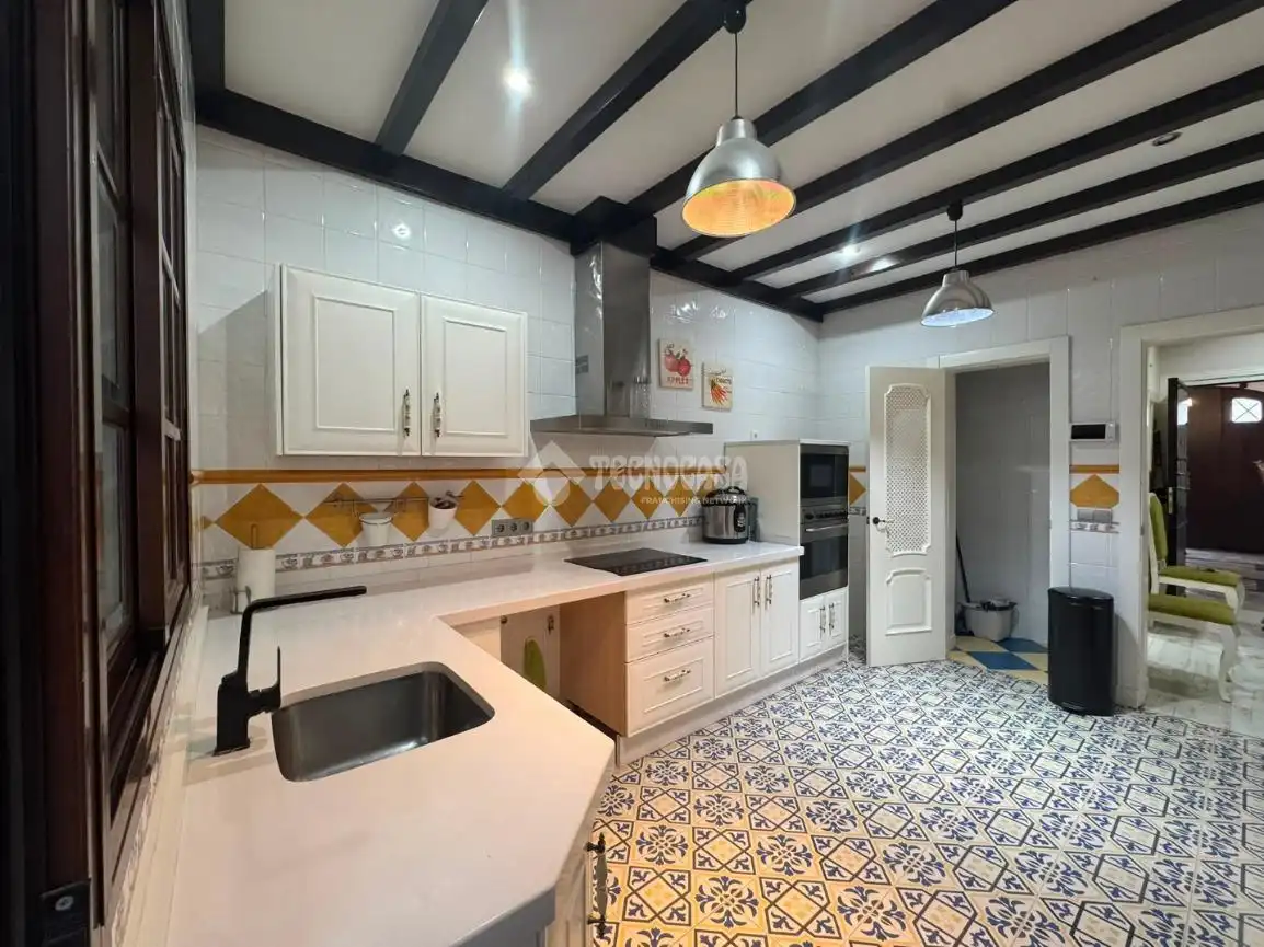 Casa adosada en venta en Calle Dr. Manuel E. Patarroyo, Osuna