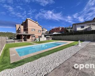 Piscina de Casa o xalet en venda en Terrassa amb Aire condicionat, Calefacció i Parquet