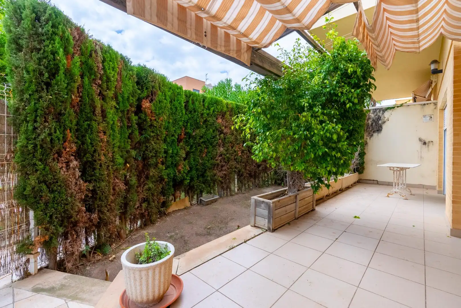Terraza de Planta baja en venta en El Campello con Aire acondicionado, Calefacción y Jardín privado