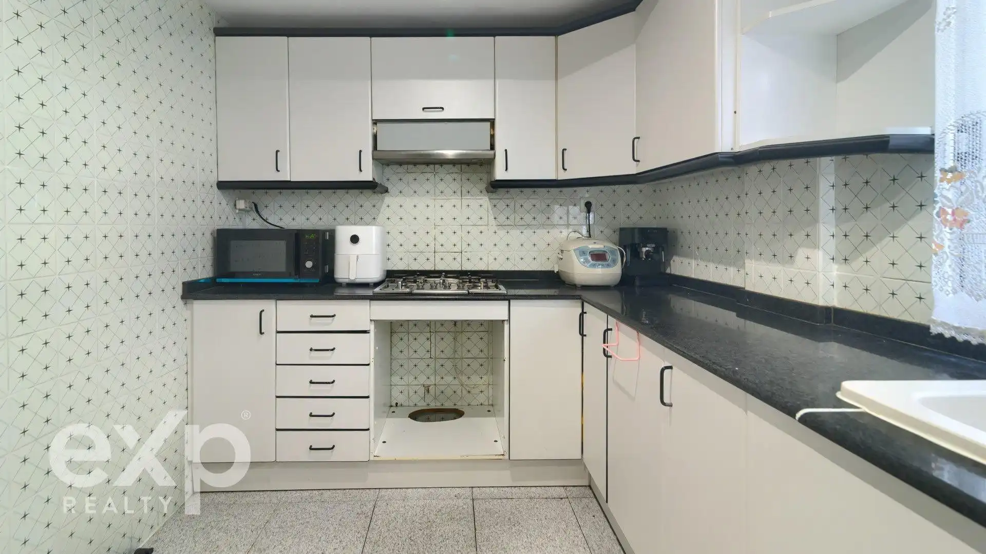 Kitchen of Flat for sale in Valencia  with Air Conditioner, Heating and Terrace