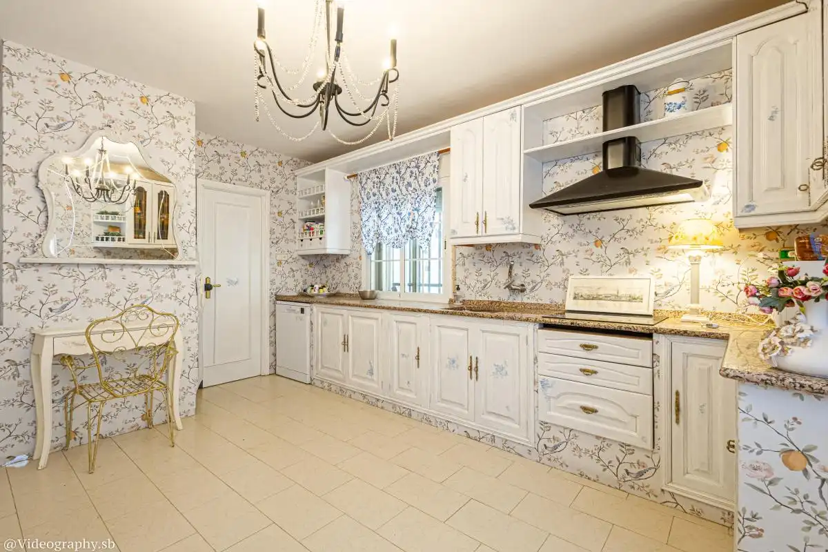 Cocina de Casa o chalet en venta en El Escorial con Calefacción y Jardín privado