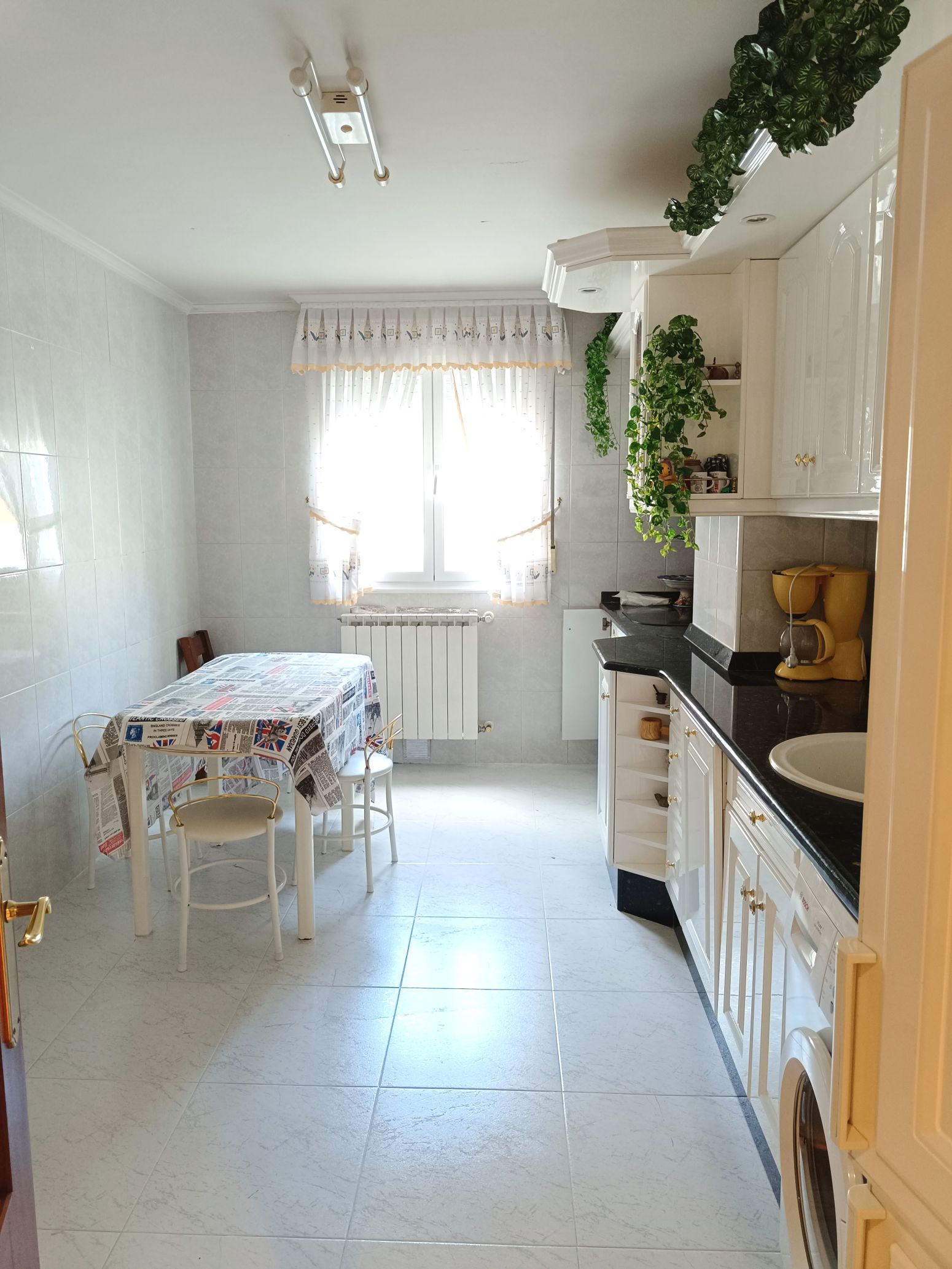 Cocina de Piso en venta en Guardo con Calefacción y Trastero