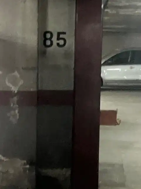 Aparcament en venda a Calle de Caracas