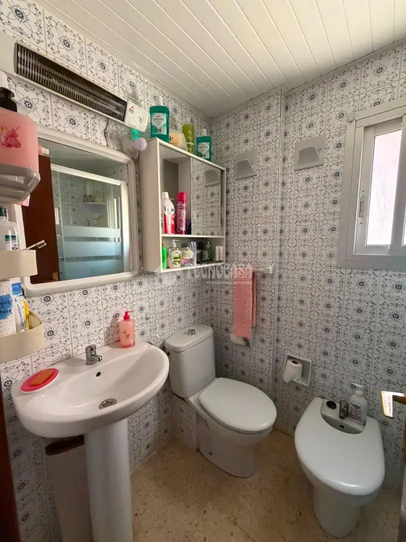 Flat for sale in Salesianos