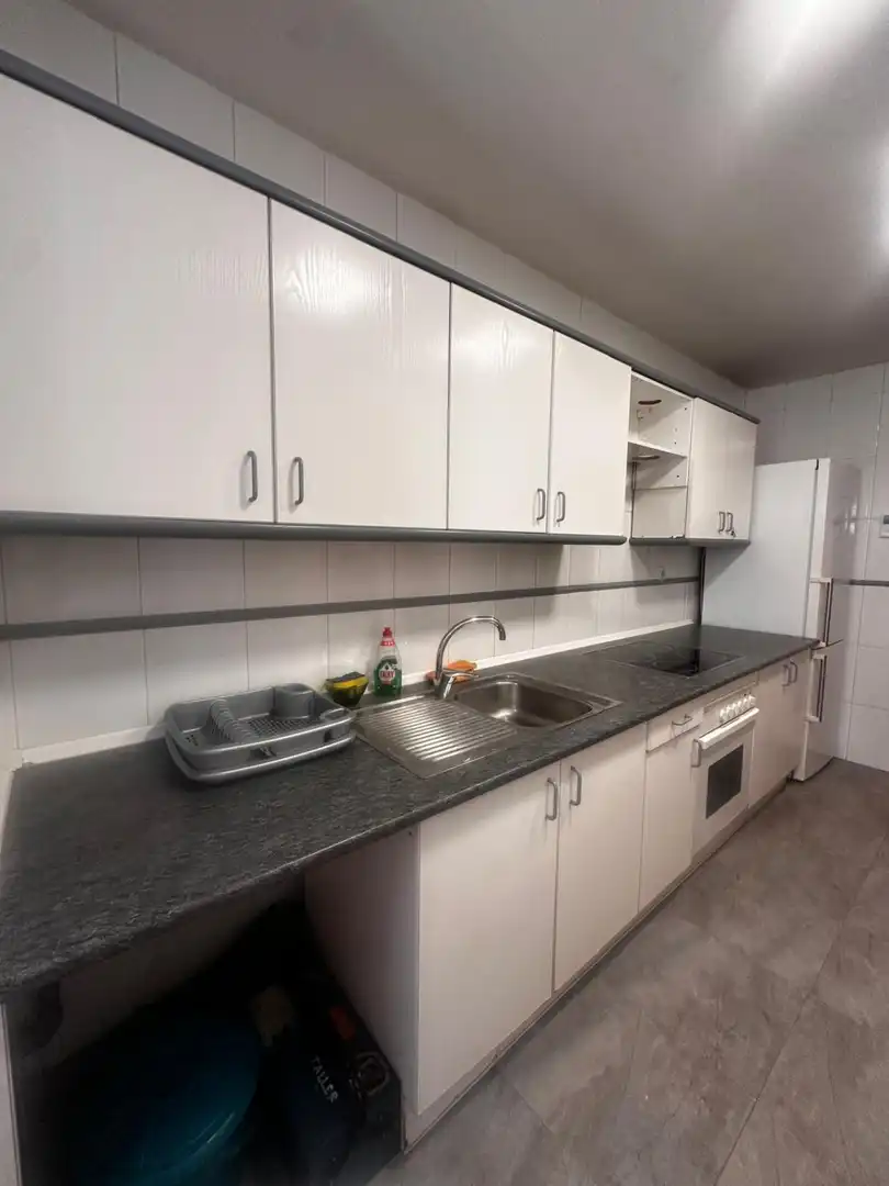 Cocina de Piso en venta en Oviedo  con Calefacción, Parquet y Trastero