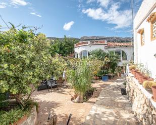 Vista exterior de Casa o xalet en venda en Calpe / Calp amb Aire condicionat, Terrassa i Balcó