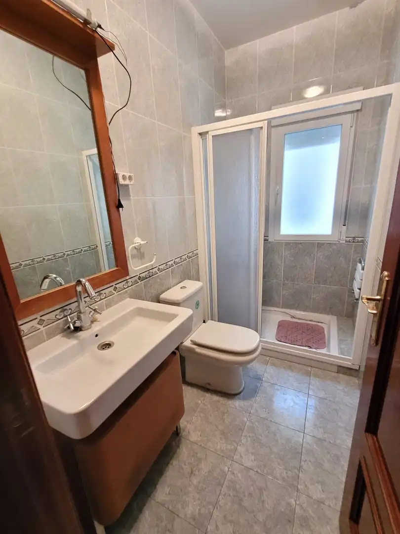 Casa amb terrassa en venda a Calle Monseñor Romero 13, imagen 7