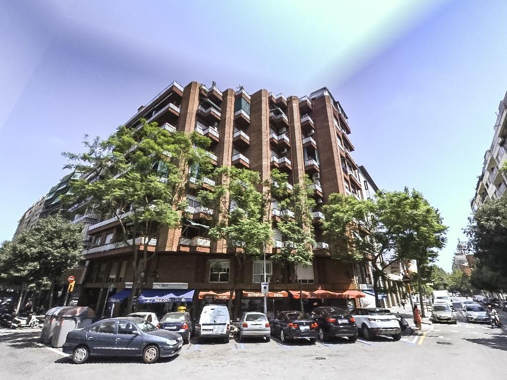 Vista exterior de Garatge en venda en  Barcelona Capital