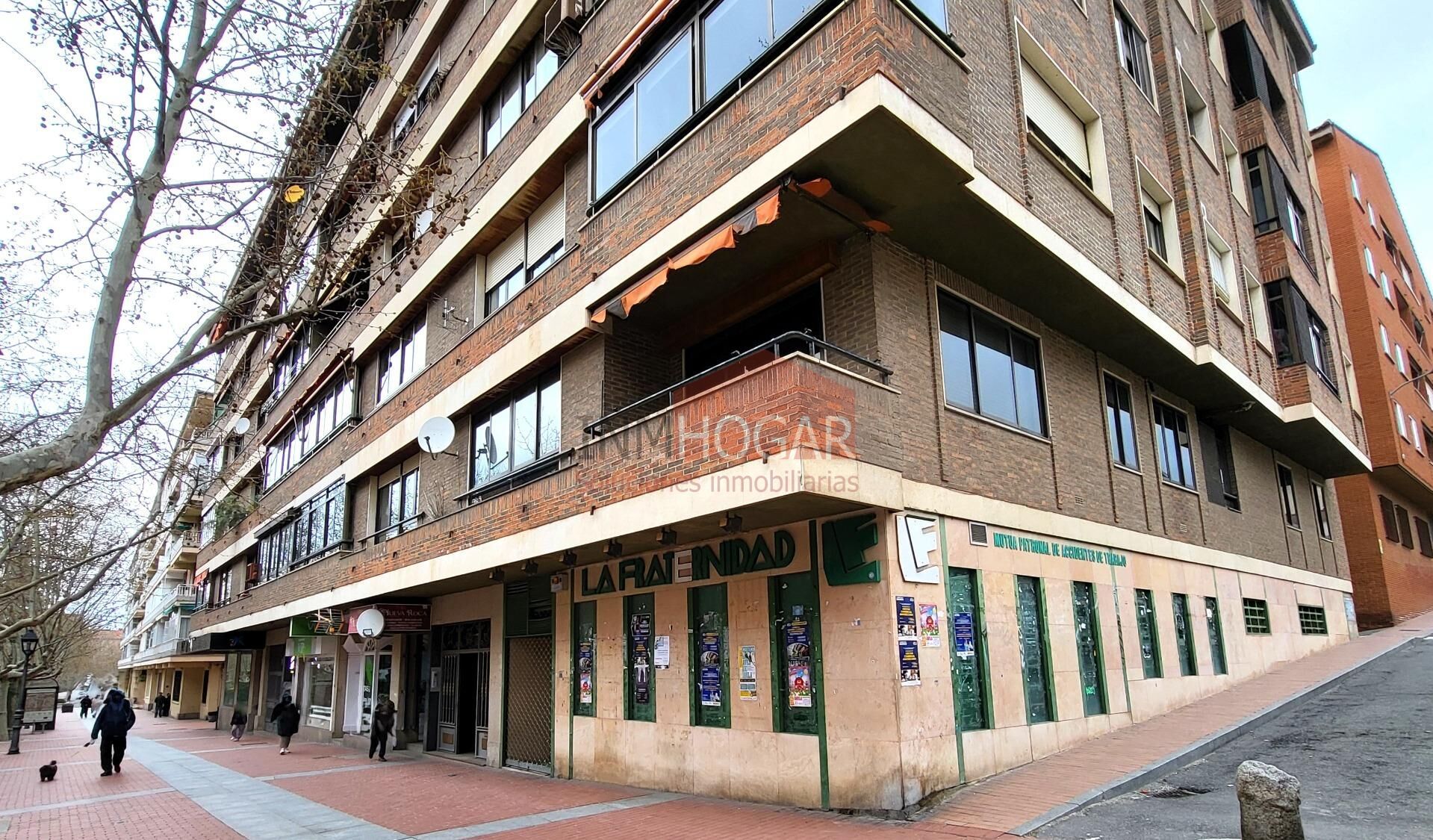 Exterior view of Flat for sale in Ávila Capital  with Air Conditioner, Heating and Terrace