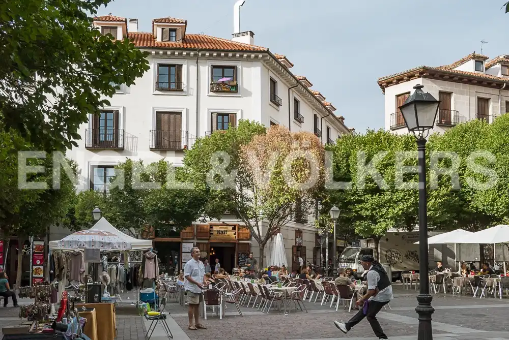 Piso en venta en Universidad - Malasaña