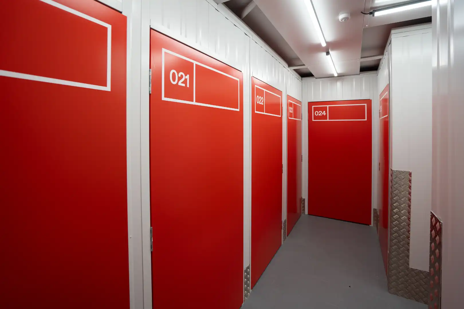 Storage room for rent in Barcelona  with Alarm