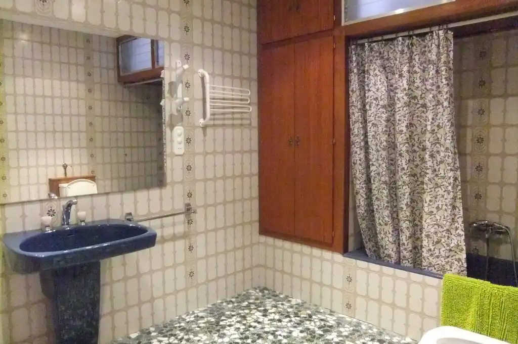 Bany de Casa o xalet de lloguer en Les Borges Blanques amb Aire condicionat, Calefacció i Jardí privat