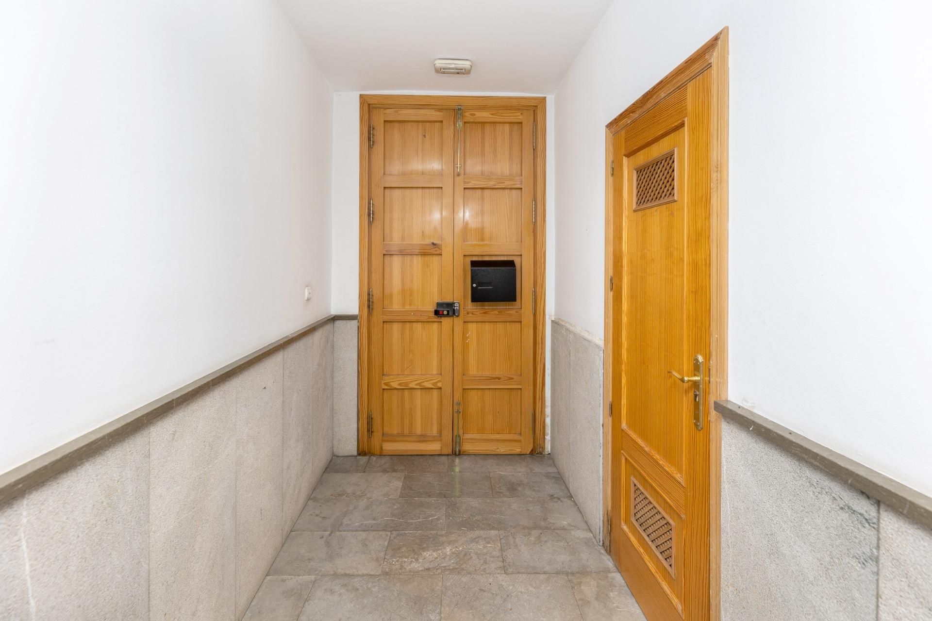 Apartment for sale in  Granada Capital  with Heating