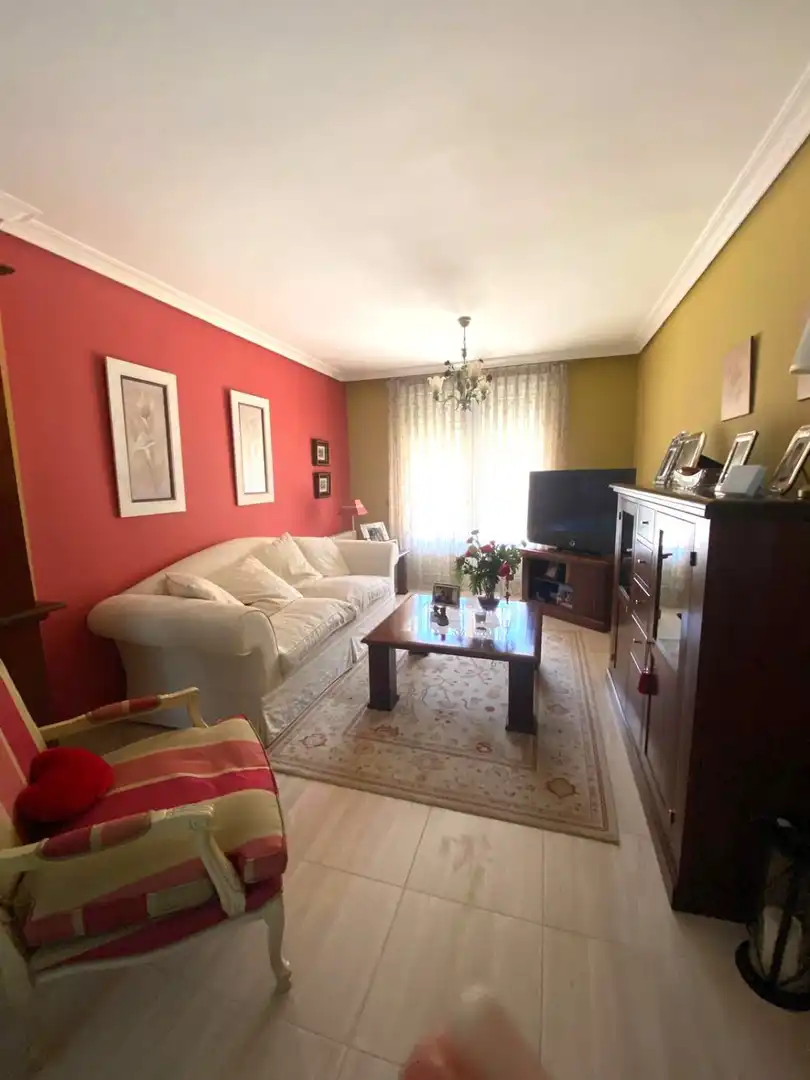Sala de estar de Casa adosada en venta en Arroyo de la Encomienda con Calefacción y Terraza