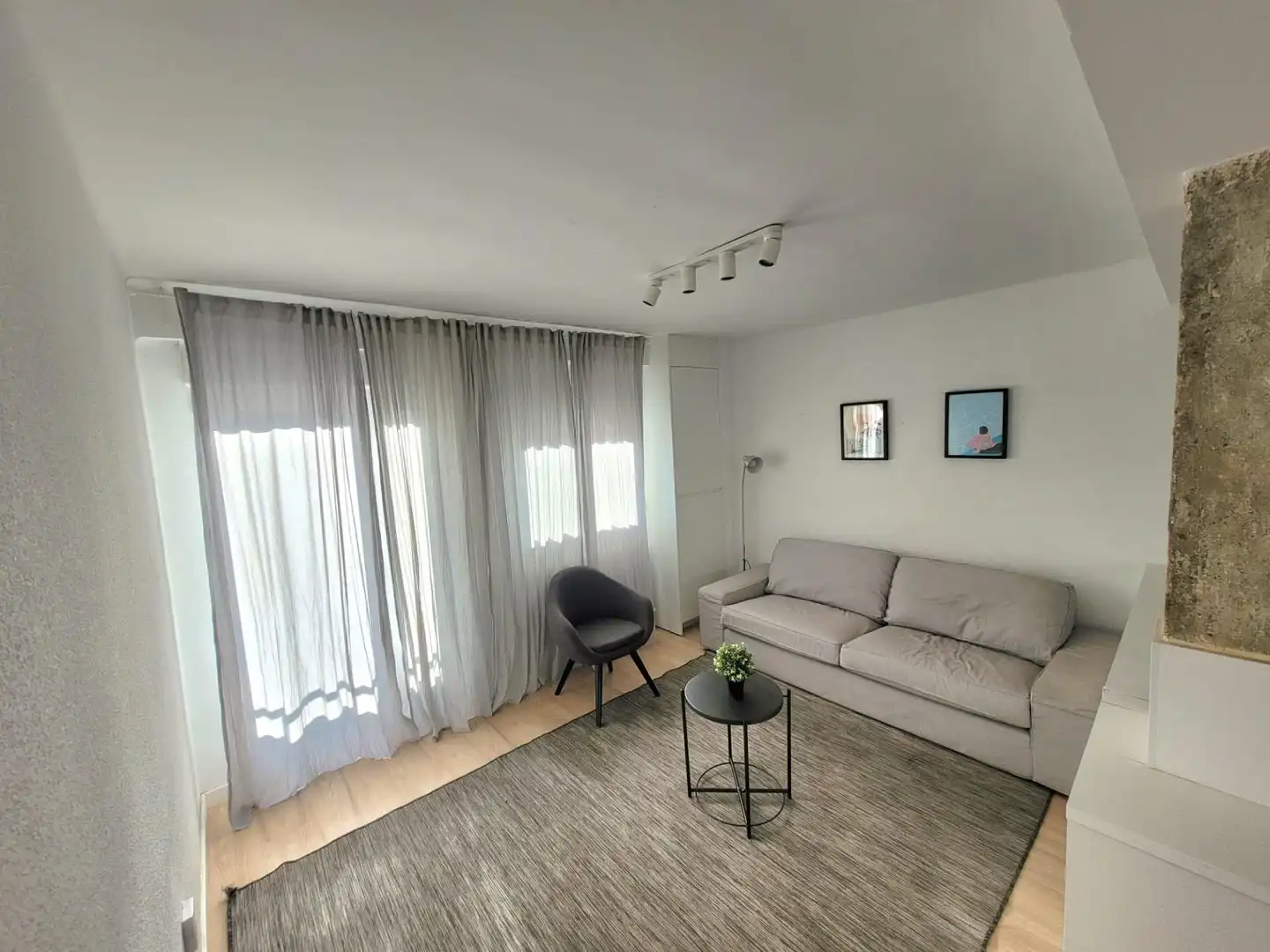 Living room of Flat for sale in  Zaragoza Capital  with Heating, Parquet flooring and Terrace