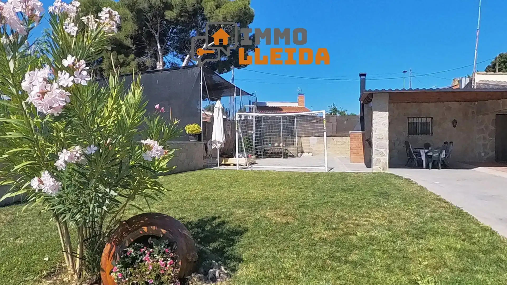 Vista exterior de Casa o chalet en venta en Rosselló con Terraza, Trastero y Piscina