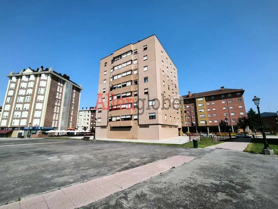 Pis de lloguer a Calle Jaime Truyols Santonja, Corredoría - La Carisa - Prado de La Vega
