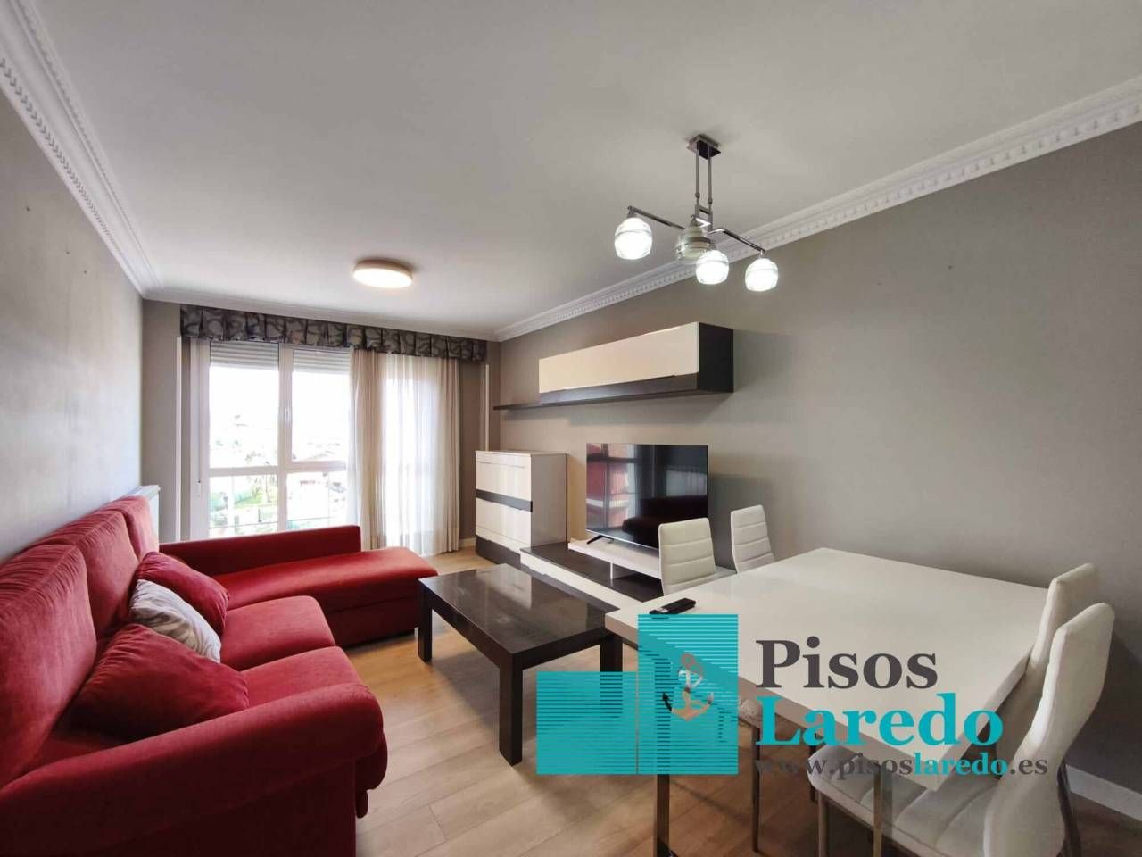 Sala d'estar de Pis en venda en Colindres amb Calefacció i Moblat