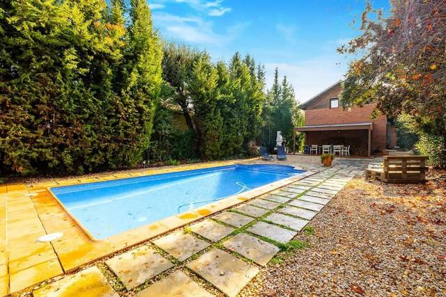 Casa-chalet en Venta en Norte