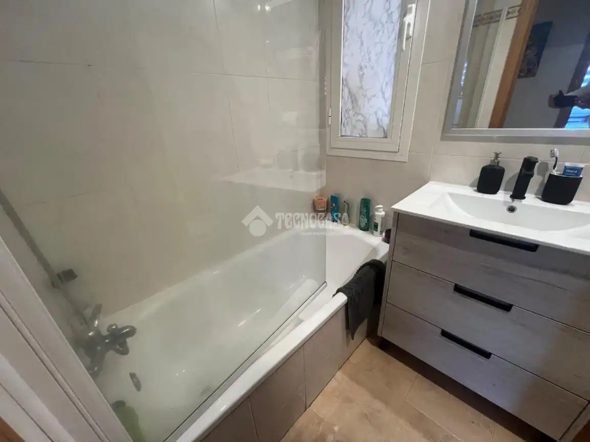 Bany de Pis en venda en Humanes de Madrid amb Aire condicionat, Calefacció i Terrassa