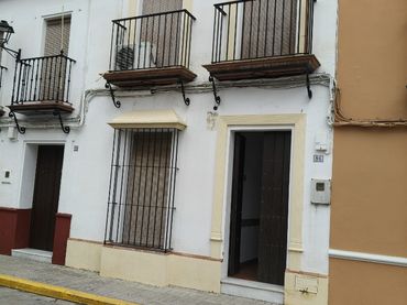 Casa aparellada en venda a Calle Cardenal Spinola 86