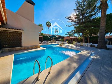 Villa avec piscine à vendre à Centro
