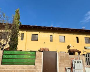 Exterior view of Single-family semi-detached for sale in Espinosa de Henares  with Heating and Private garden