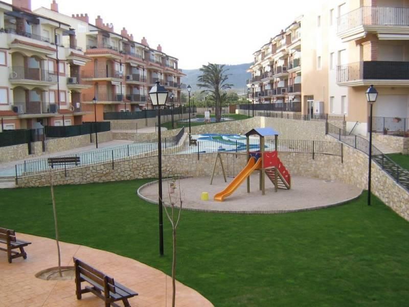 Piscina de Apartament en venda en Alcanar amb Jardí privat, Terrassa i Traster