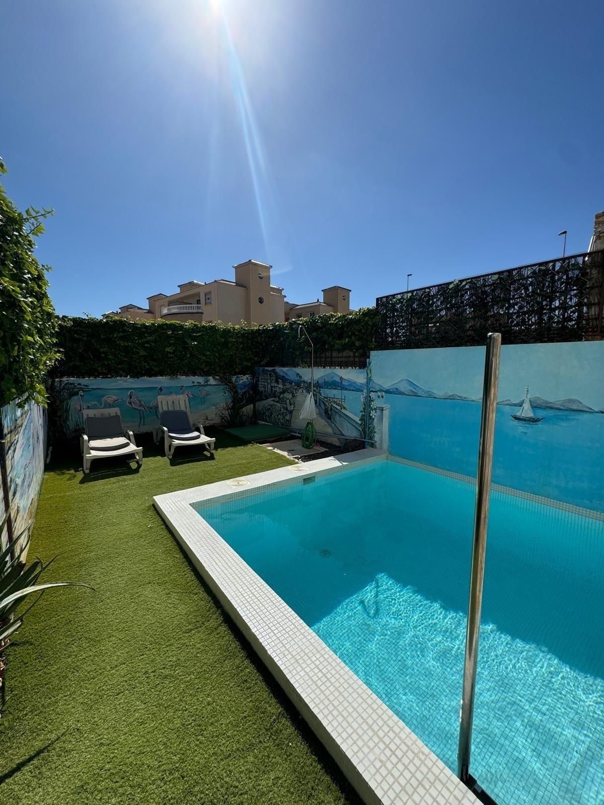 Piscina de Casa o xalet en venda en Orihuela amb Aire condicionat, Jardí privat i Terrassa