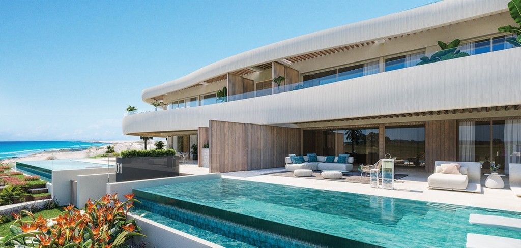 Vista exterior de Apartament en venda en Marbella amb Aire condicionat, Calefacció i Jardí privat
