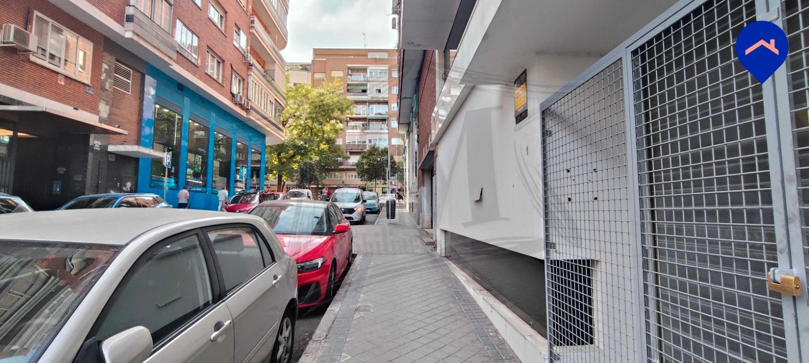 Exterior view of Premises for sale in  Madrid Capital  with Air Conditioner, Heating and Parquet flooring