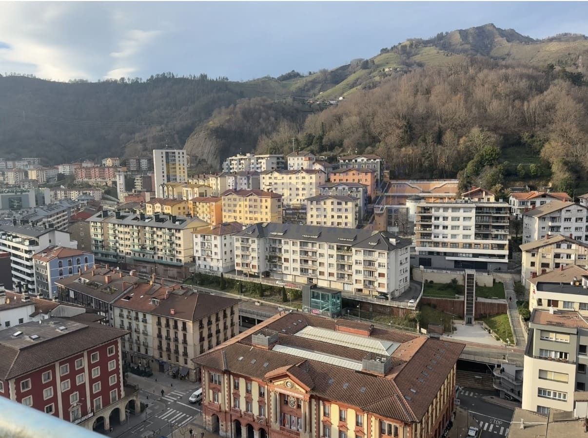 Vista exterior de Piso en venta en Eibar con Calefacción