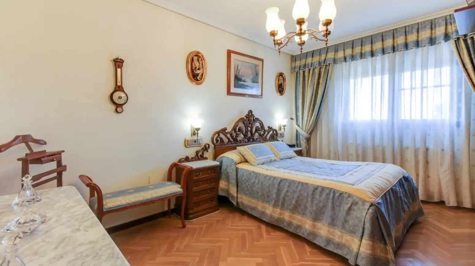 Habitación de Casa adosada en venta en Salamanca con Calefacción, Jardín privado y Parquet