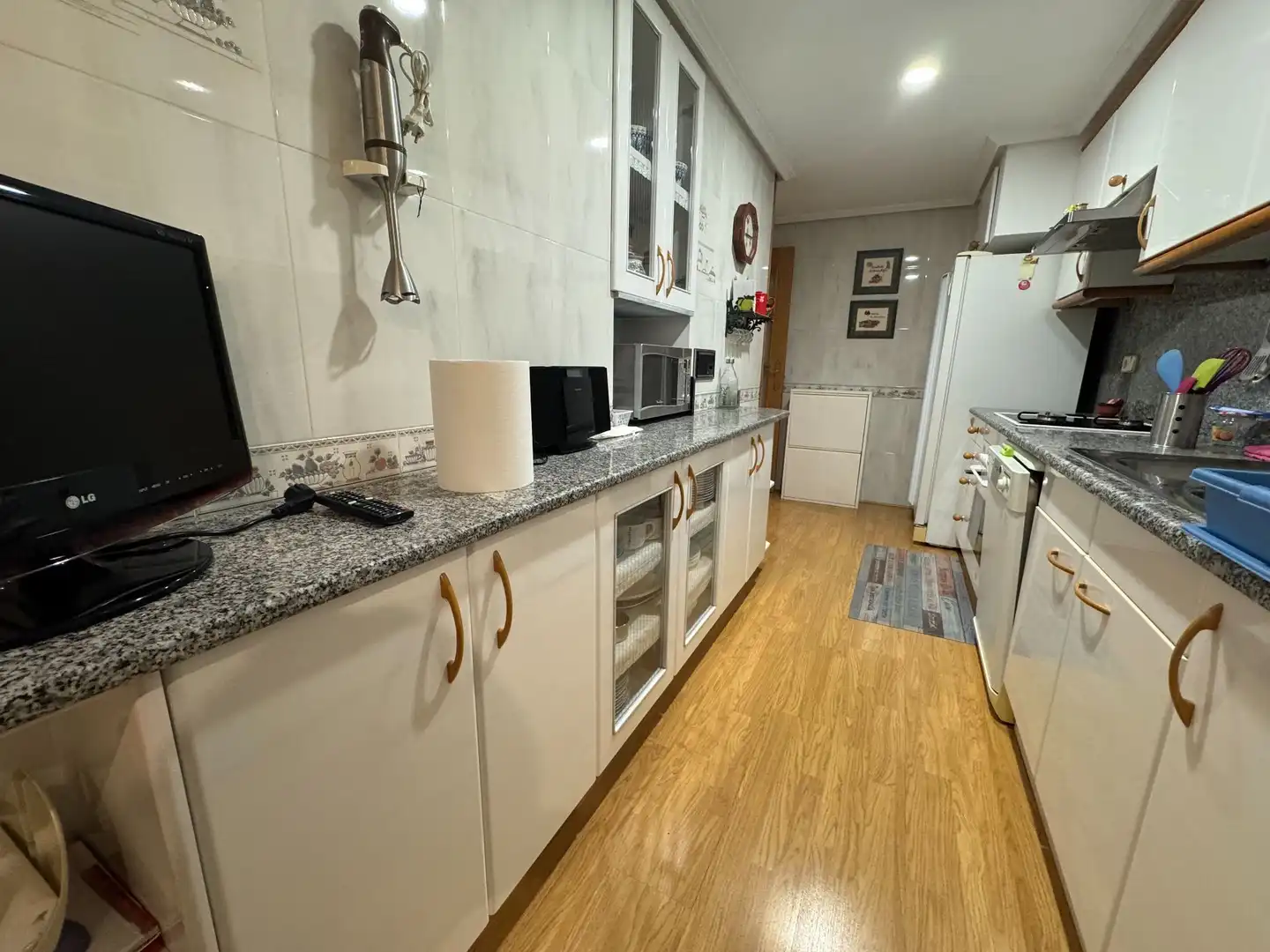 Küche von Wohnung zum Verkauf in Girona mit Klimaanlage, Heizung und Möbliert