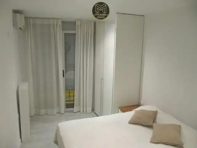 Dormitori de Apartament en venda en Jaén amb Calefacció i Balcó