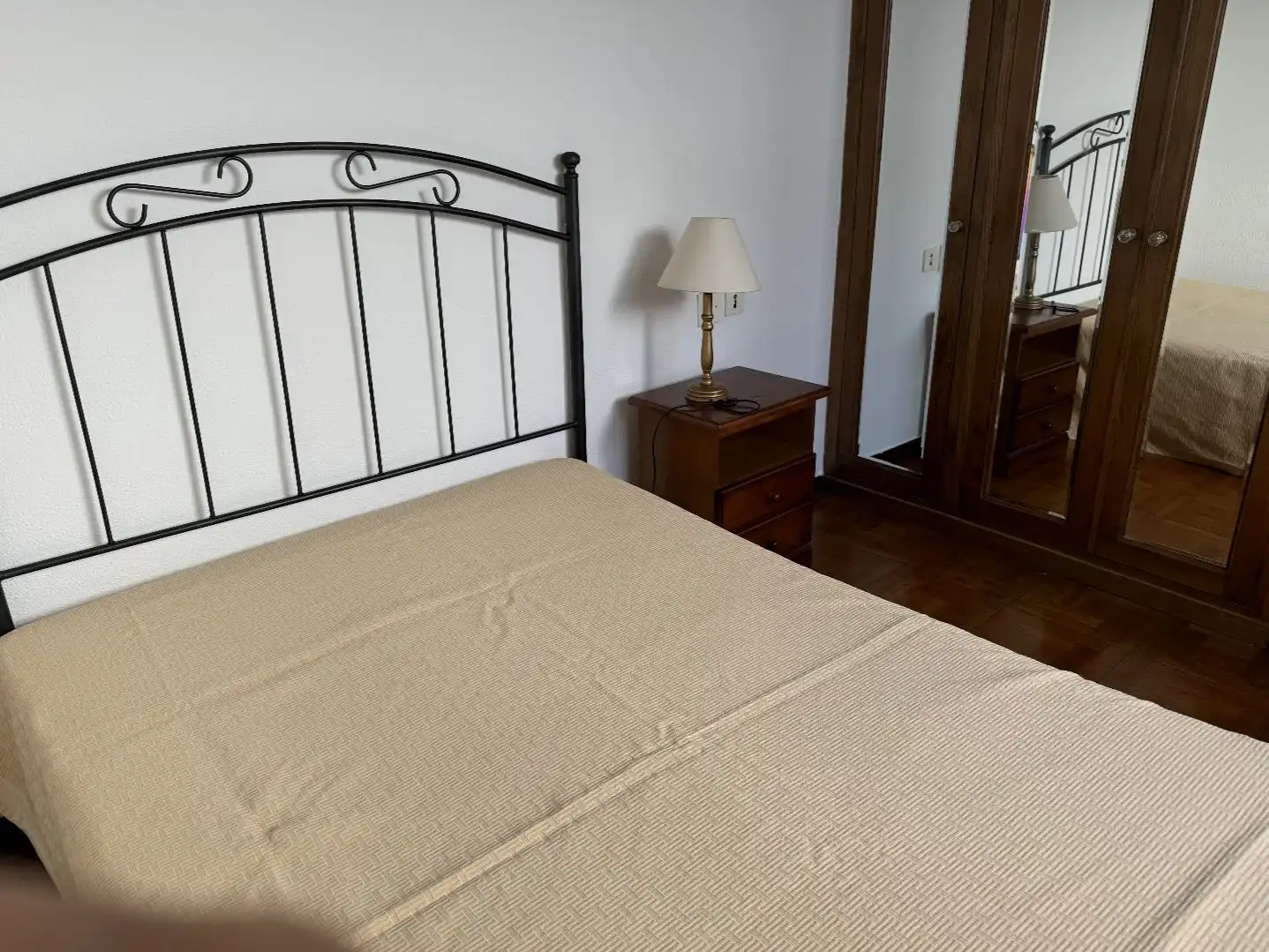 Schlafzimmer von Wohnung zum Verkauf in Ourense Capital  mit Balkon