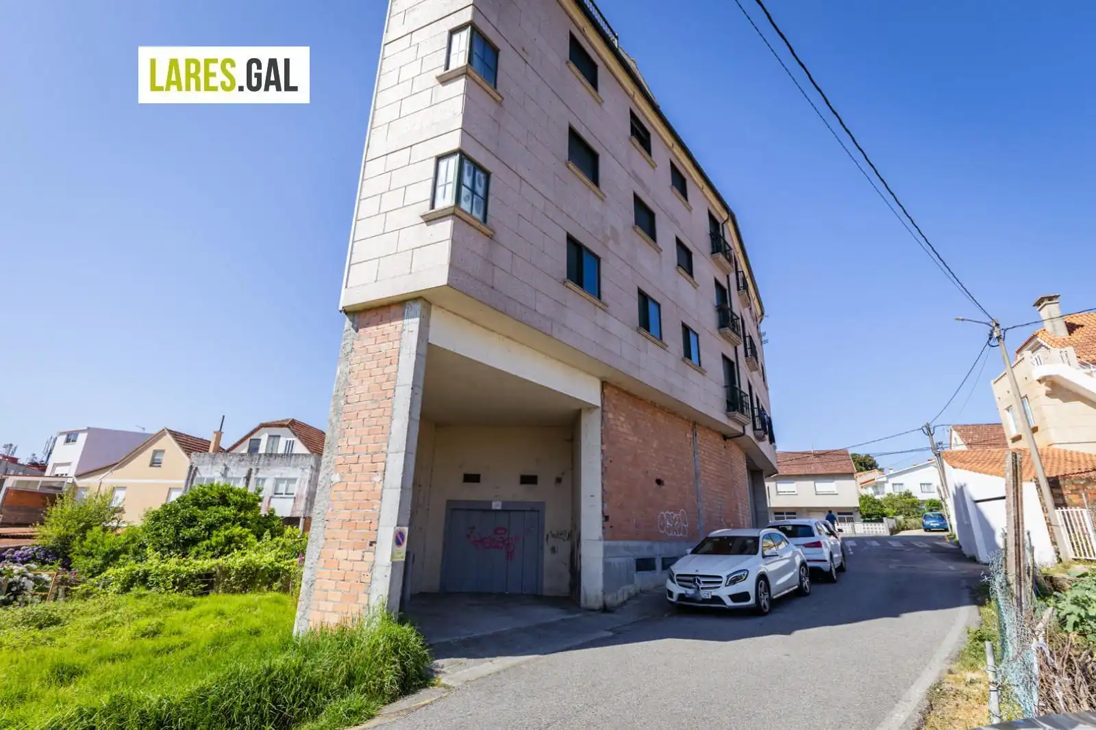Exterior view of Garage for sale in Moaña