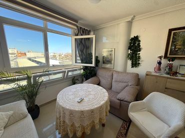 Piso con ascensor en venta en Las Viñas