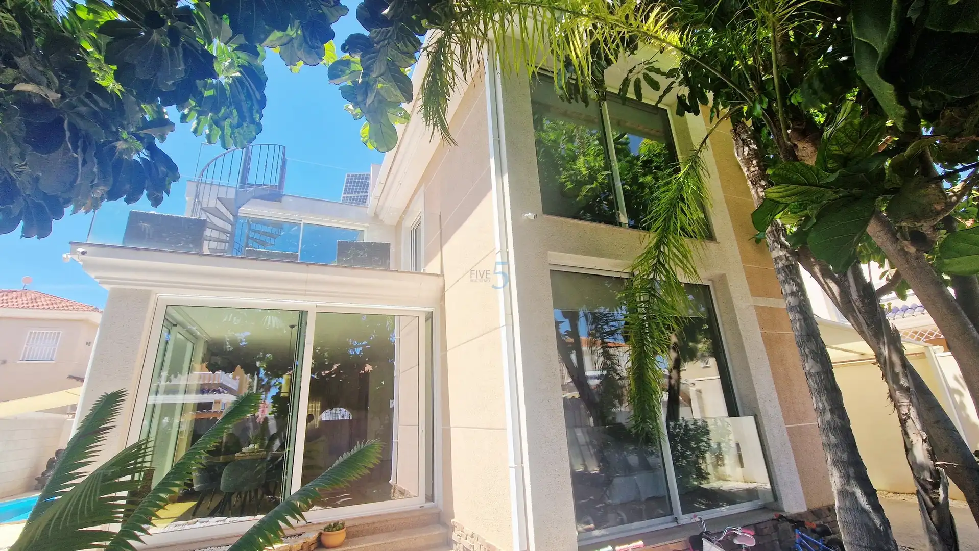 Casa con terrazza in vendita a Centro