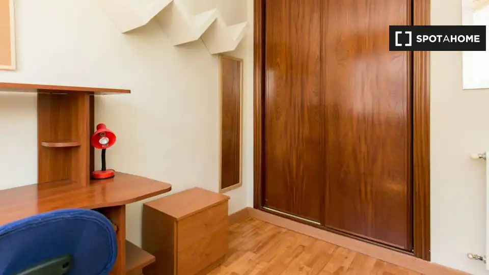 Room in Parque Nueva Granada