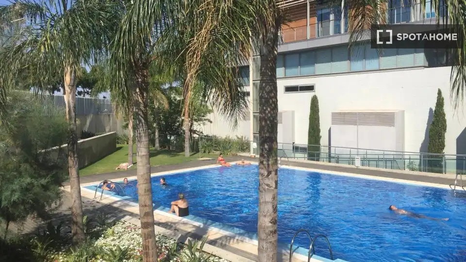 Schwimmbecken von Wohnung zur Miete in Valencia mit Klimaanlage, Heizung und Möbliert