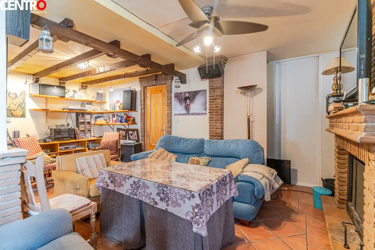Casa o chalet en venta en La Zubia con Aire acondicionado, Calefacción y Jardín privado