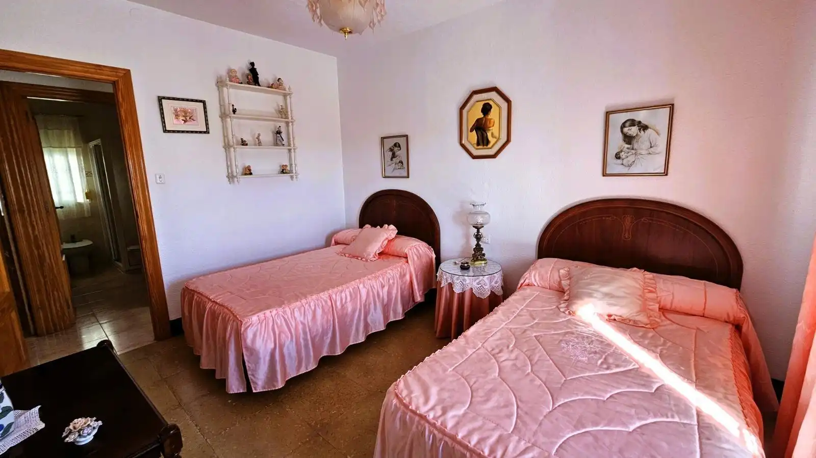 Dormitori de Casa adosada en venda en Salobreña amb Terrassa