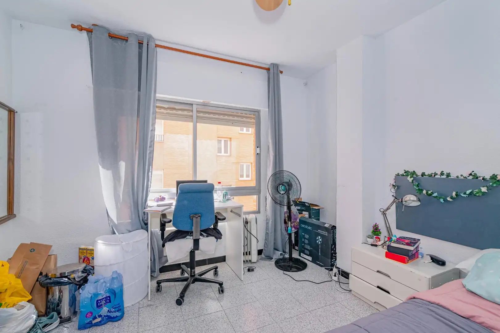 Habitación de Piso en venta en Granada con Amueblado