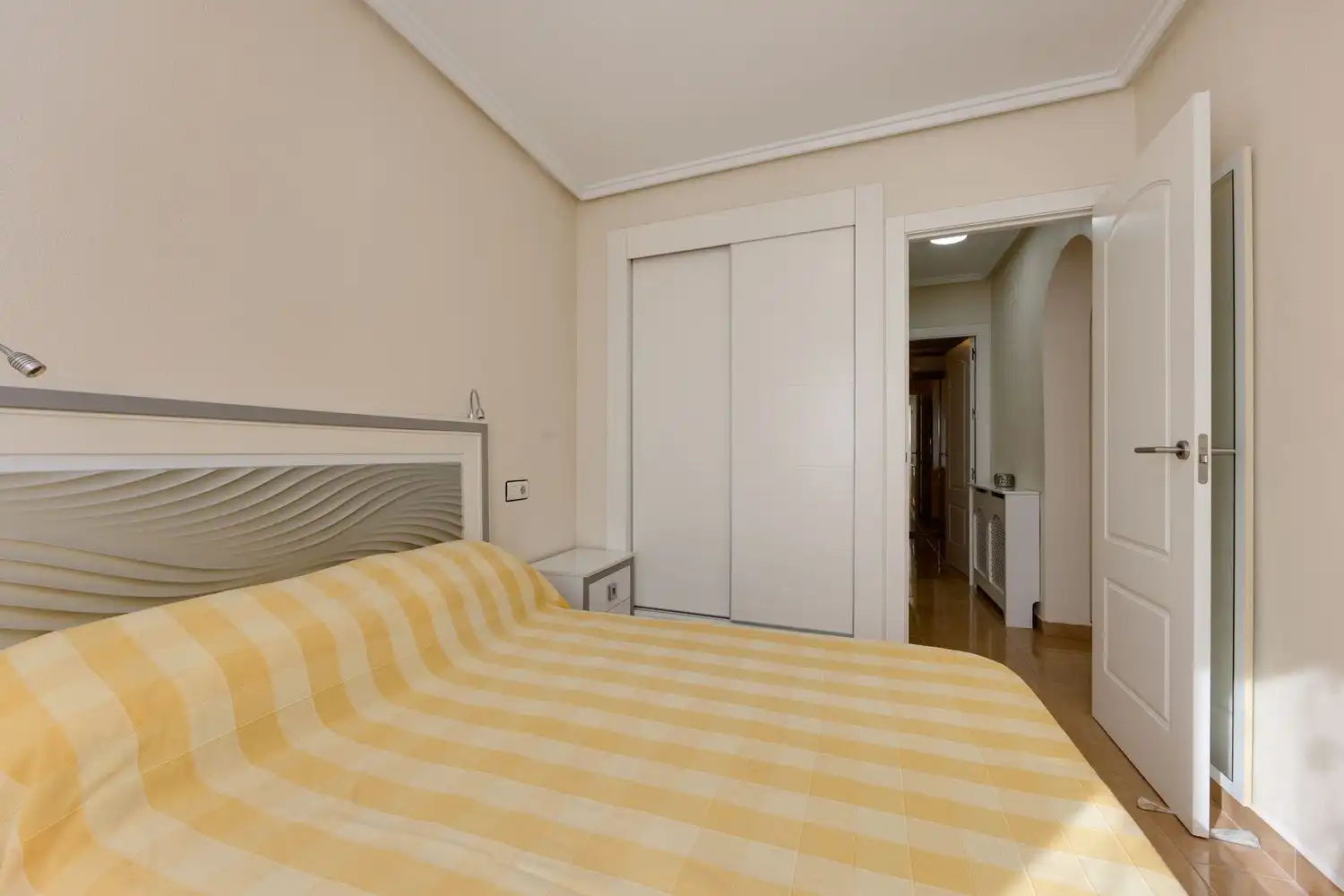 Dormitori de Casa o xalet en venda en Zona Carrefour - Urbanizaciones