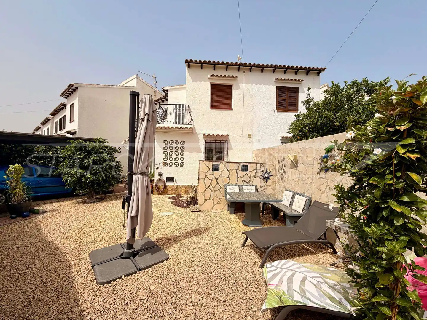 Vista exterior de Casa o xalet en venda en Els Poblets amb Aire condicionat i Piscina