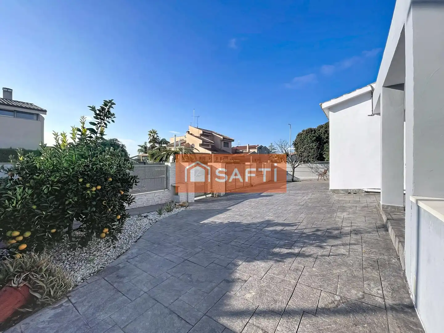 Exterior view of Houses for sale in Pacs del Penedès  with Air Conditioner, Heating and Terrace