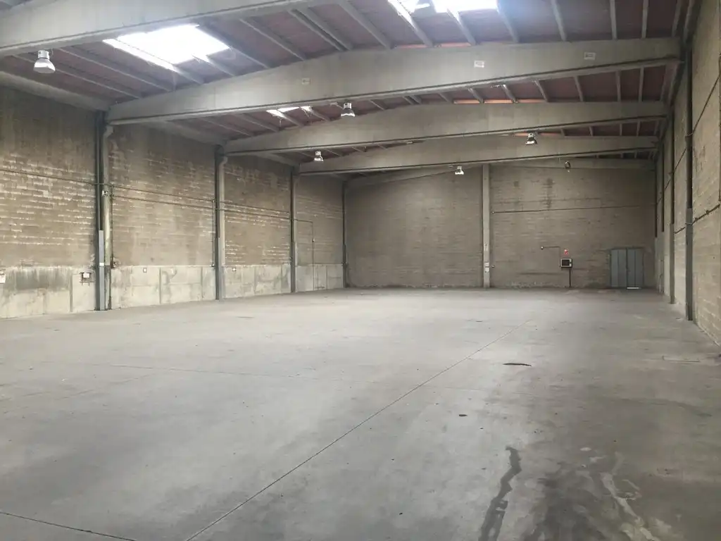 Industriegebäude zur Miete in Rúa Hedras 87, imagen 2